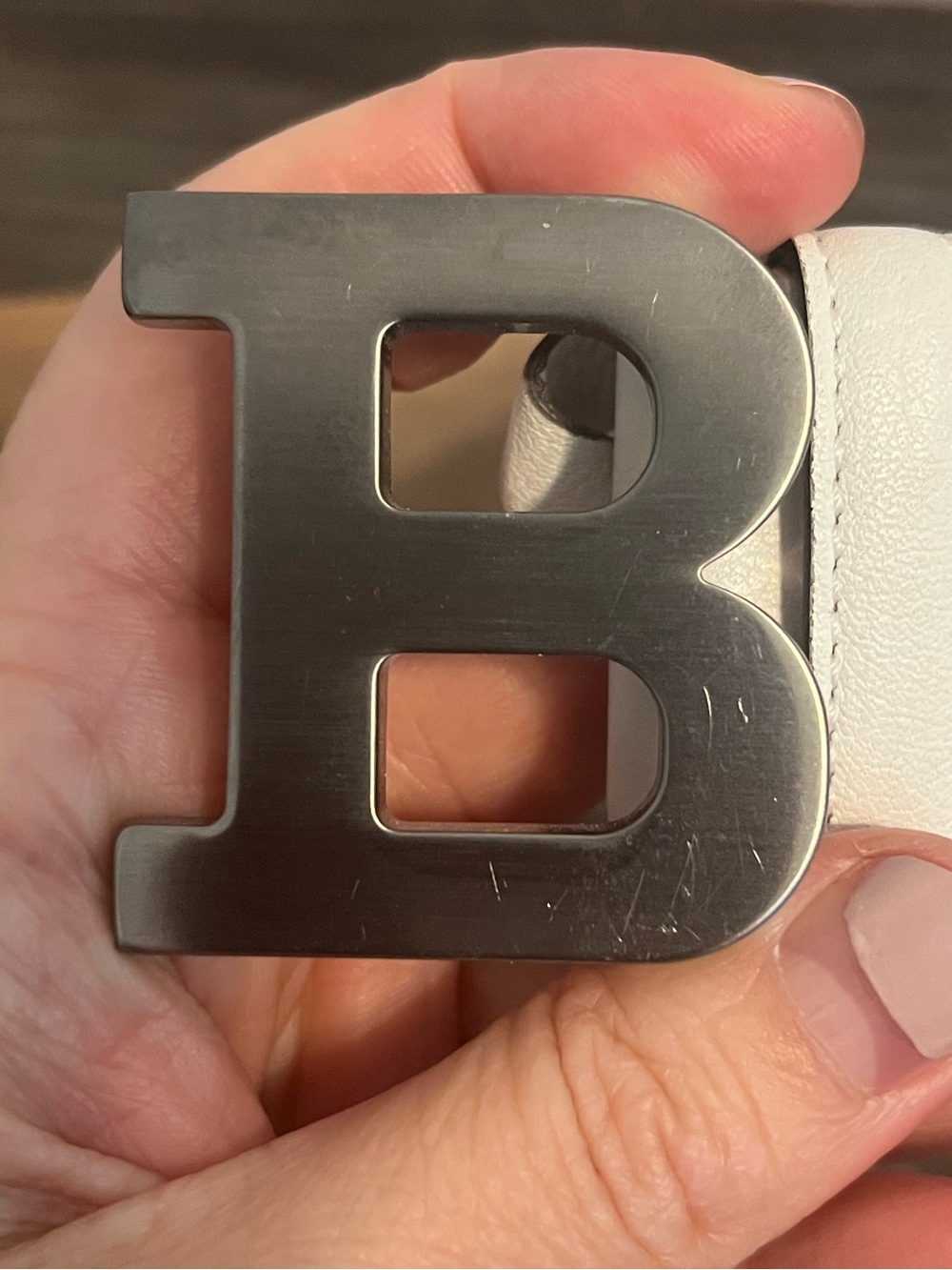 NWOT Unisex Bally White Perforated Leather Belt with 'B' Buckle - Picture 7 of 7